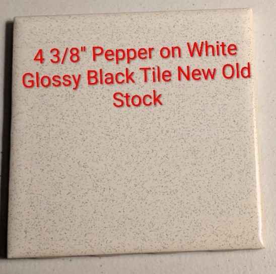 1 piece Pepper White 4-3/8″ Glossy Black Speckled on White Ceramic New Wheeling