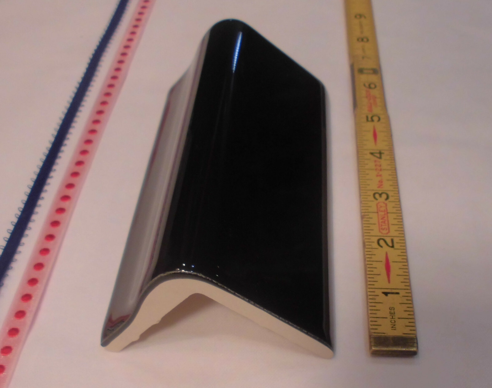 1 pc. *Gloss Black #49* V Cap Ceramic Trim Tile; Counter Top Edging; New Stock