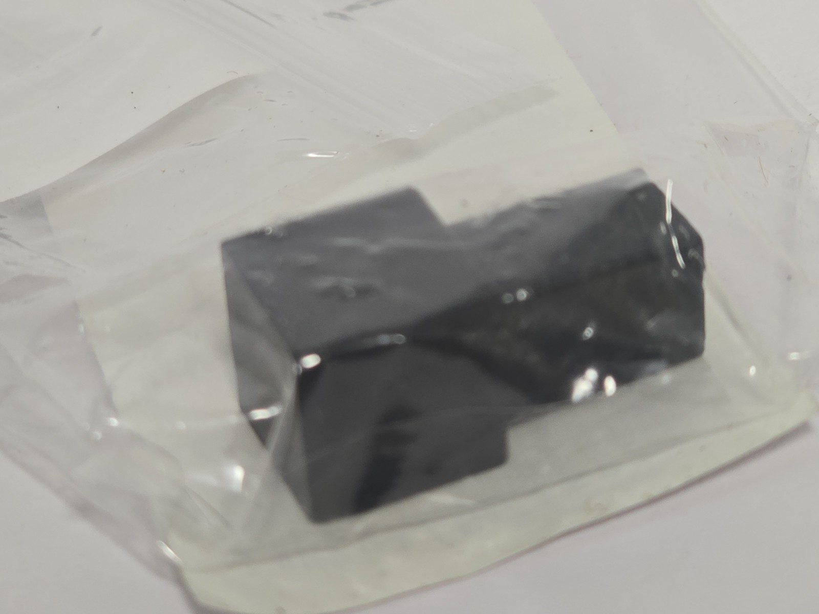 LATICRETE SQ4-A100RAV-11 SQUARE SHAPE 3/8″ RAVEN INSIDE/OUTSIDE CORNER (10-Pack)