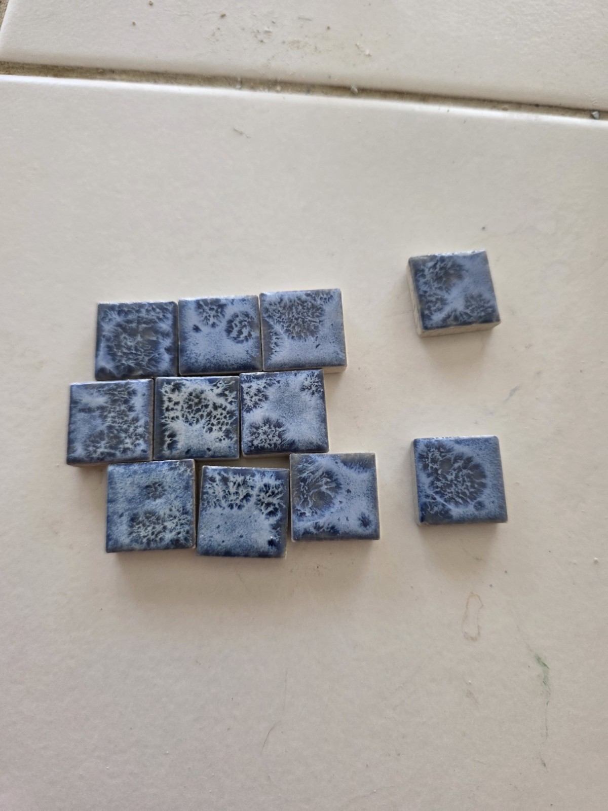 2 Cm / 3/4 In Blue Tile 100ct