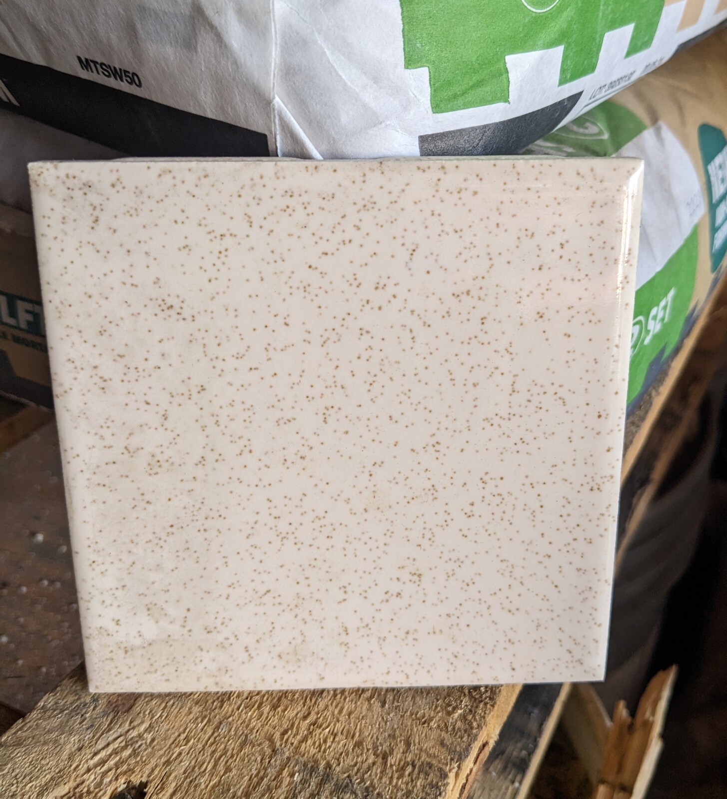 2 pcs Vintage 4 3/8″ Ceramic Tile Florida Tile Speckled Glossy “Buckwheat” #291