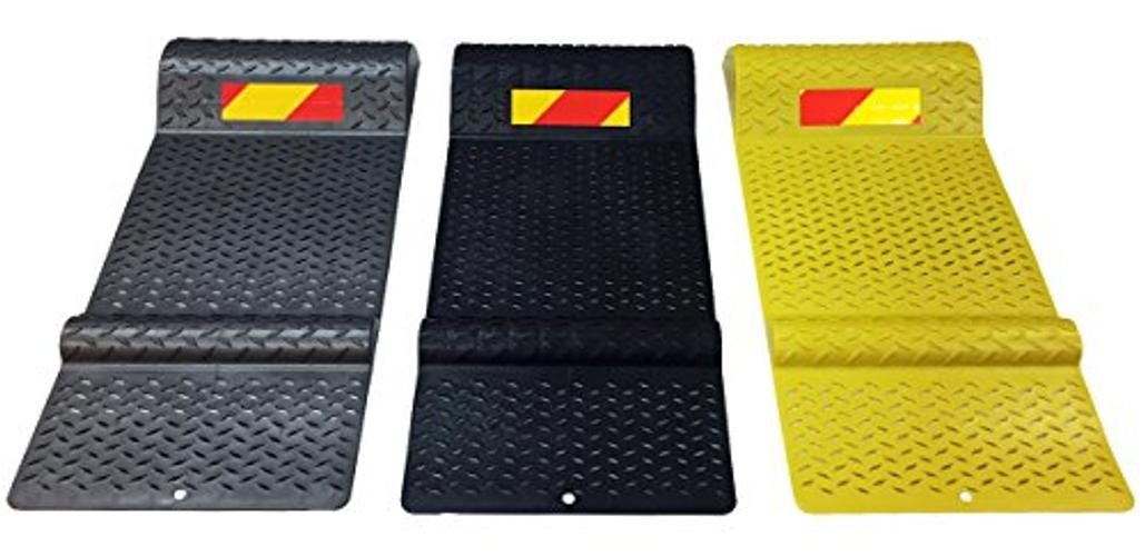 Pair of Plastic Parking Mat Guides for Garage Vehicles, Antiskid 2 Pack Black