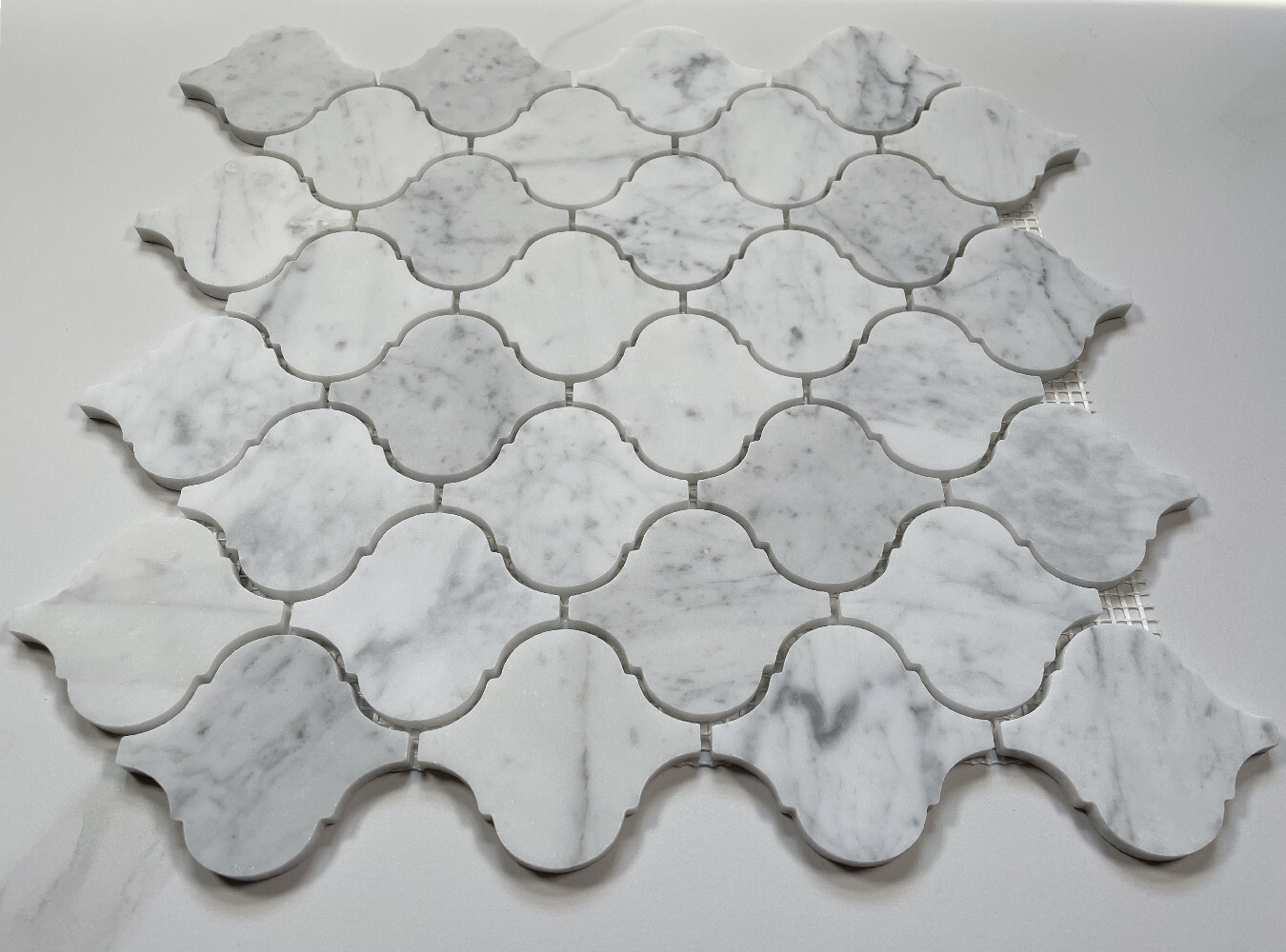 C892XH Carrara White Marble Arabesque Baroque Lantern Mosaic Tile Honed Medi