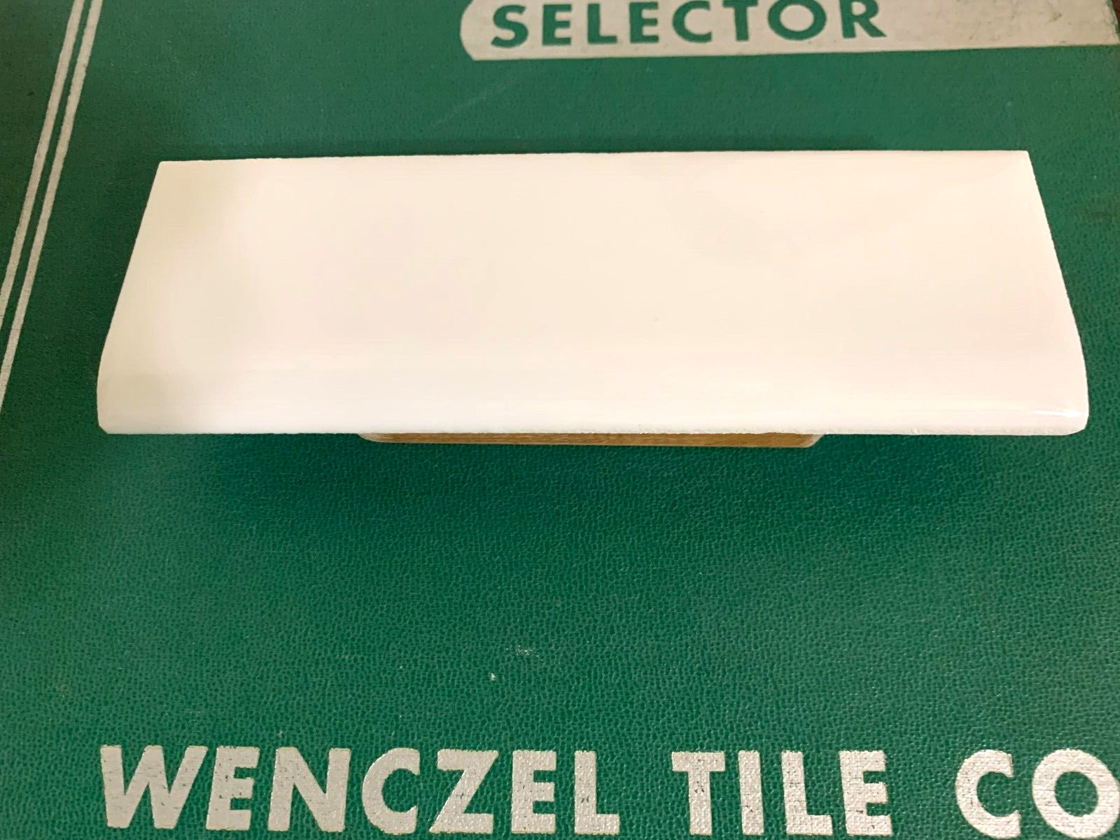 Vintage Wenczel Ceramic 2″ x 6″ Flat Surface Bullnose *White* Gloss