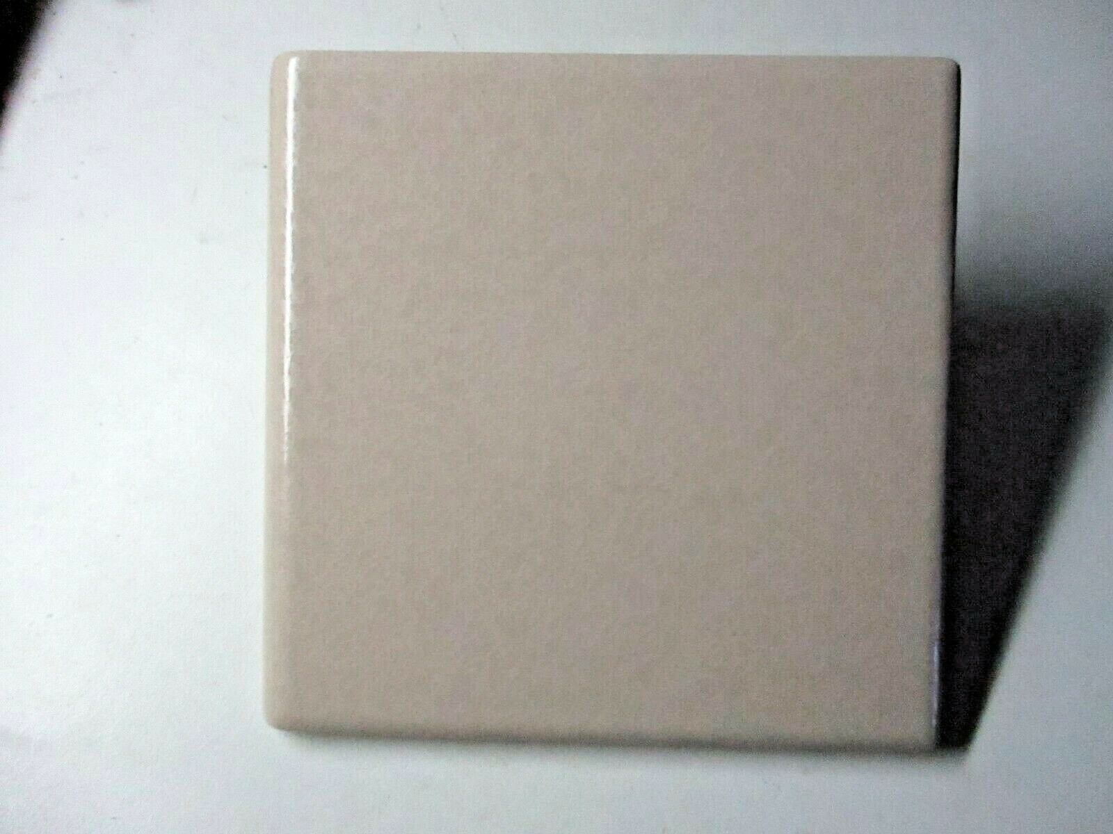 1 Bullnose Wall Tile Mannington USA 4-3/8″ Ceramic Crystalline Beige Dimpled Vtg