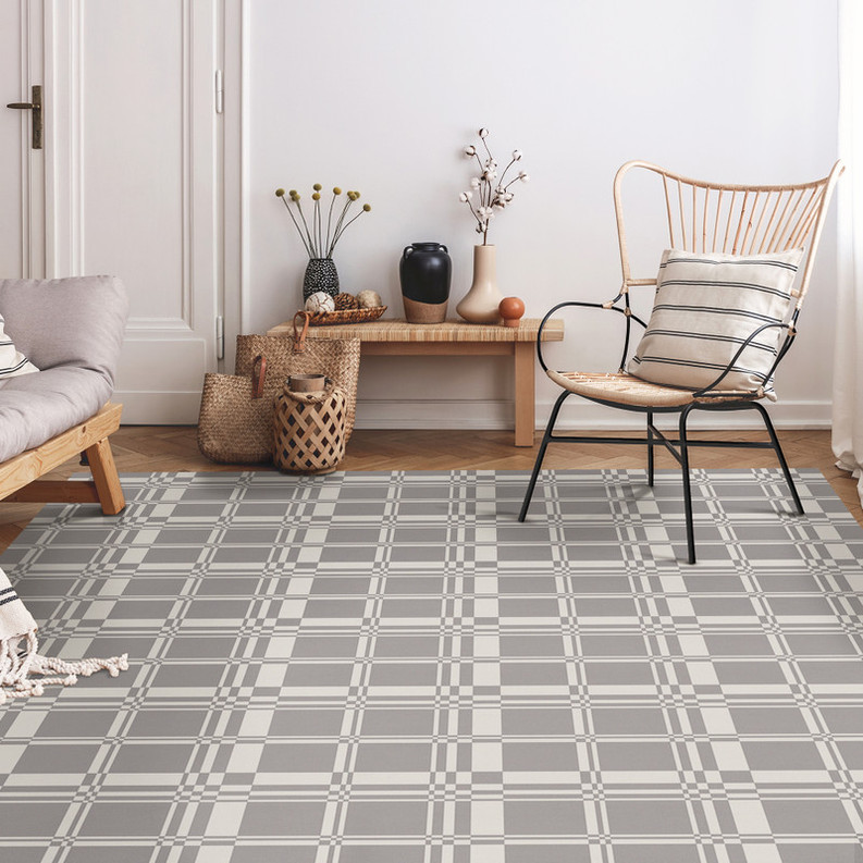 Ivy League’ Plaid Non-Slip Indoor/Outdoor Rug Gray 2′ x 3′