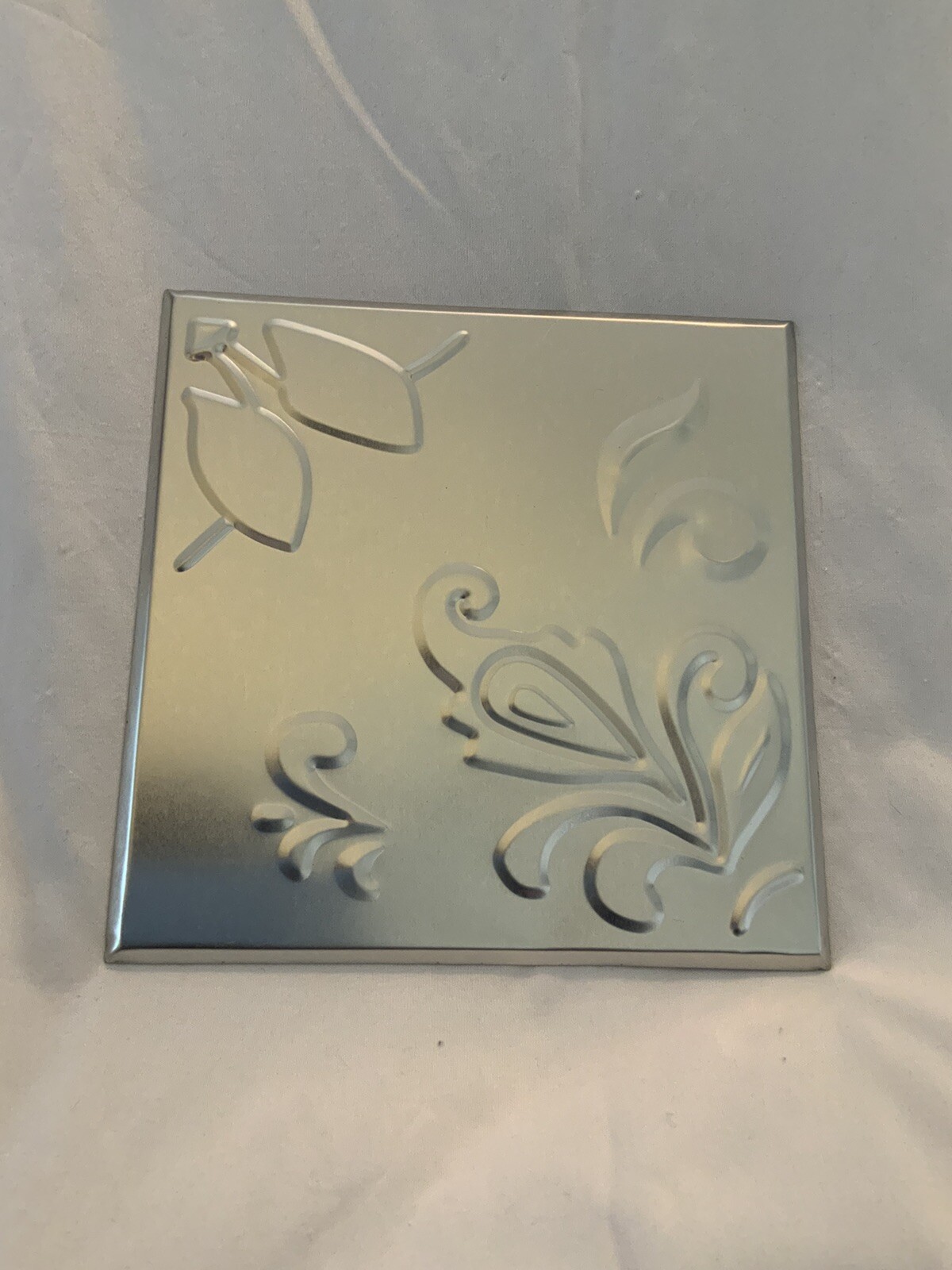 Backsplash Tiles Metallic Silver Tone Embossed 6”x6” New In Box (#64)