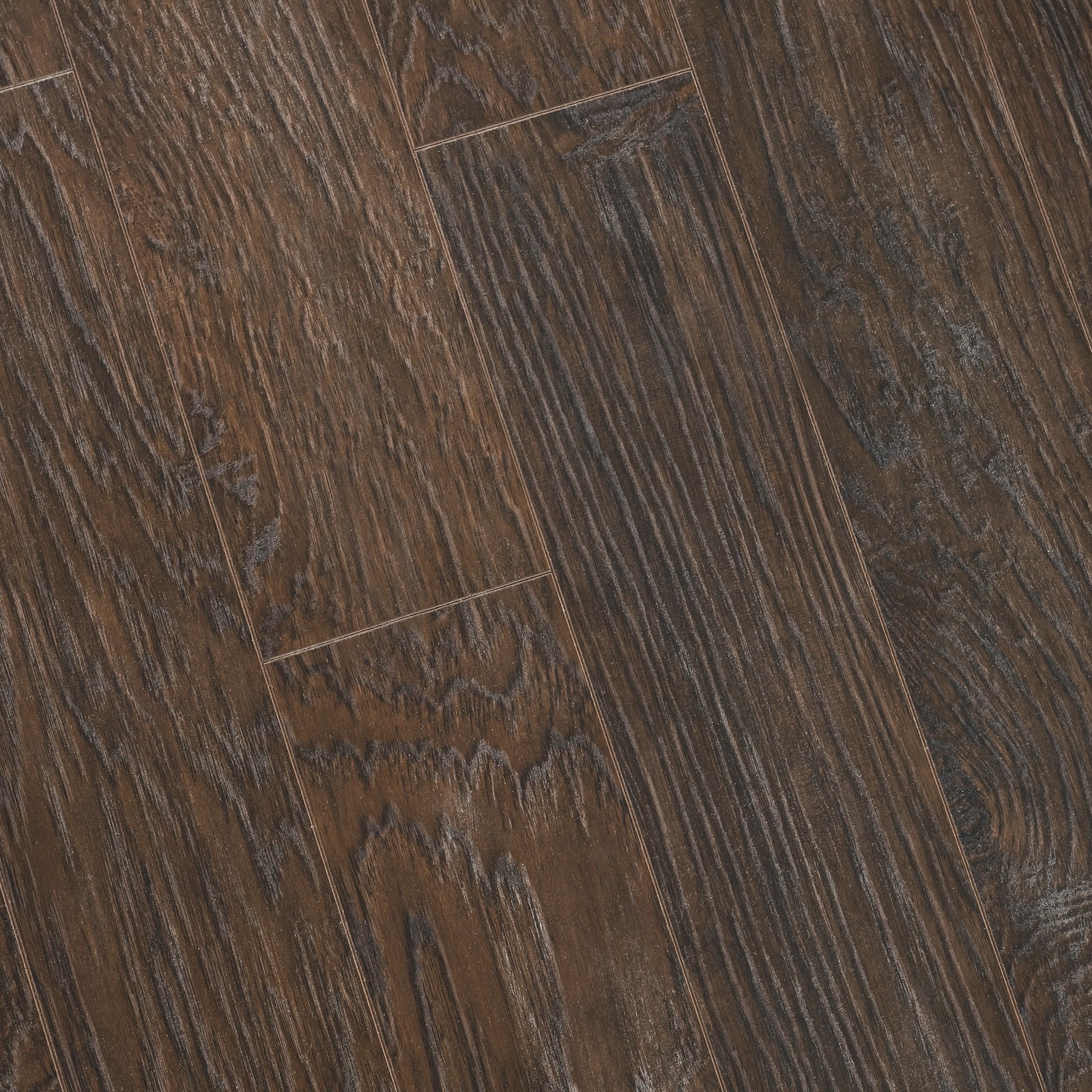 Pergo LPE09-LF026 Classics 5-1/4″W Embossed Laminate Flooring – – Scraped
