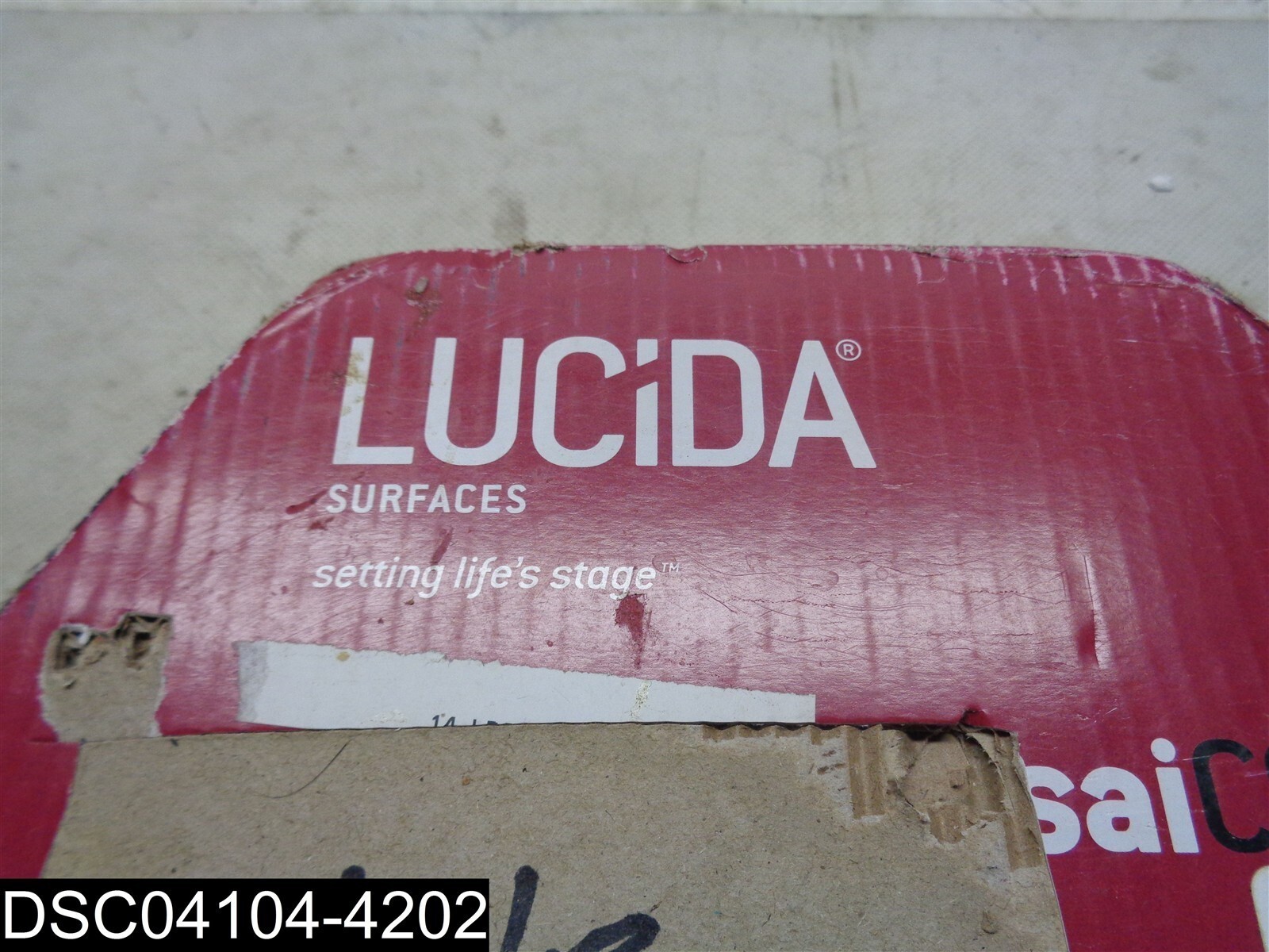 QTY=25 Pieces: 4103 Lucida MosaiCore 8-13/16″ Wide Smooth Midnight Vinyl Tiles
