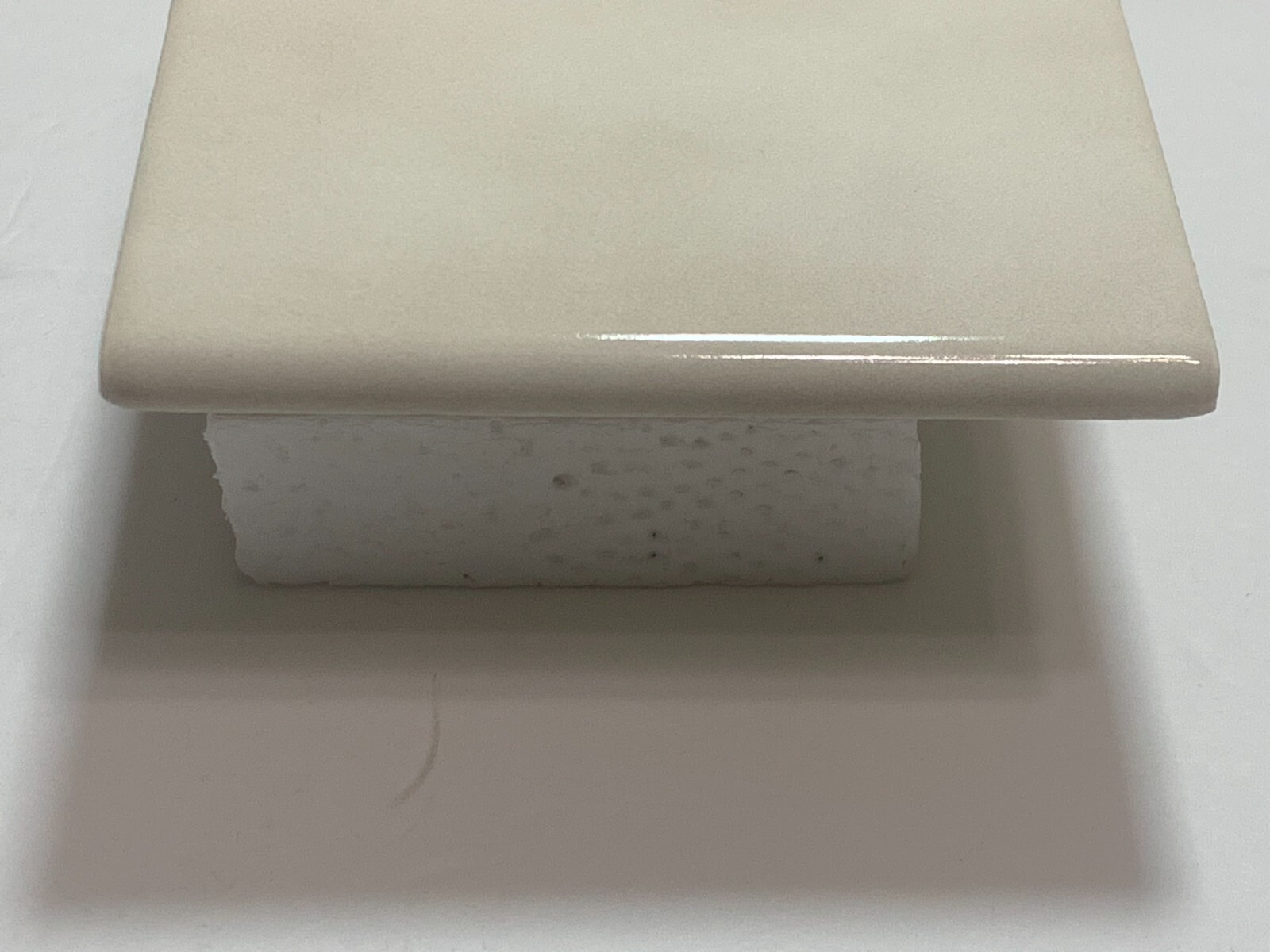 New Vintage Florida Ceramic Tile Almond 4 3/8″ x 4 3/8″ Bullnose Gloss