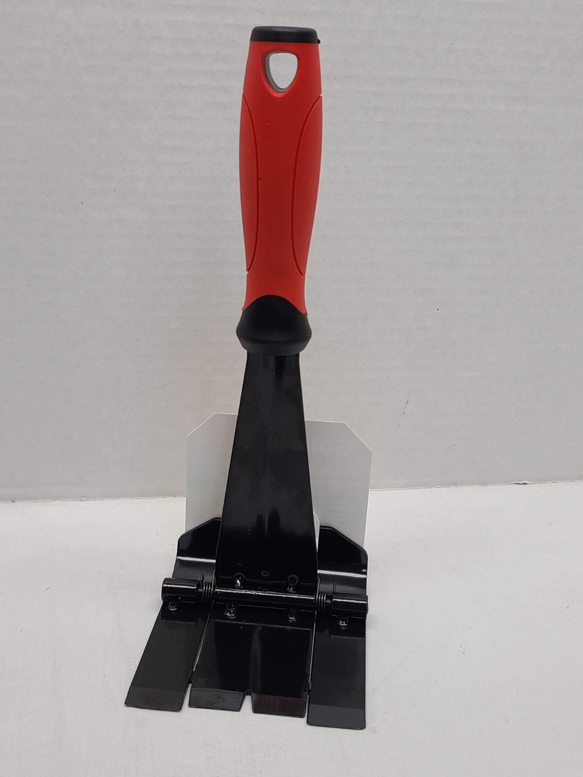 Goldblatt Trim Puller Removal Multi-Tool for Commercial Work Baseboard Molding