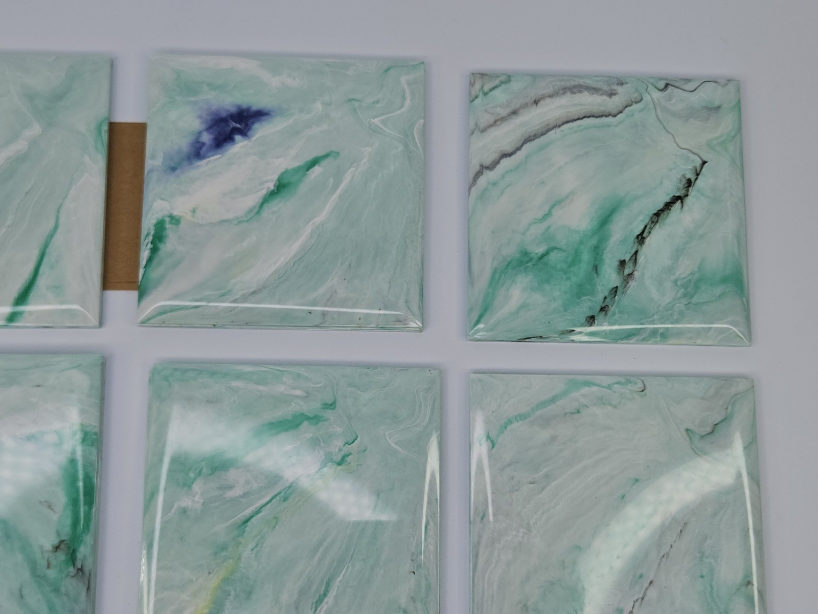 Vintage Polystyrene wall tiles green white marble swirl unbranded. 40 pack.