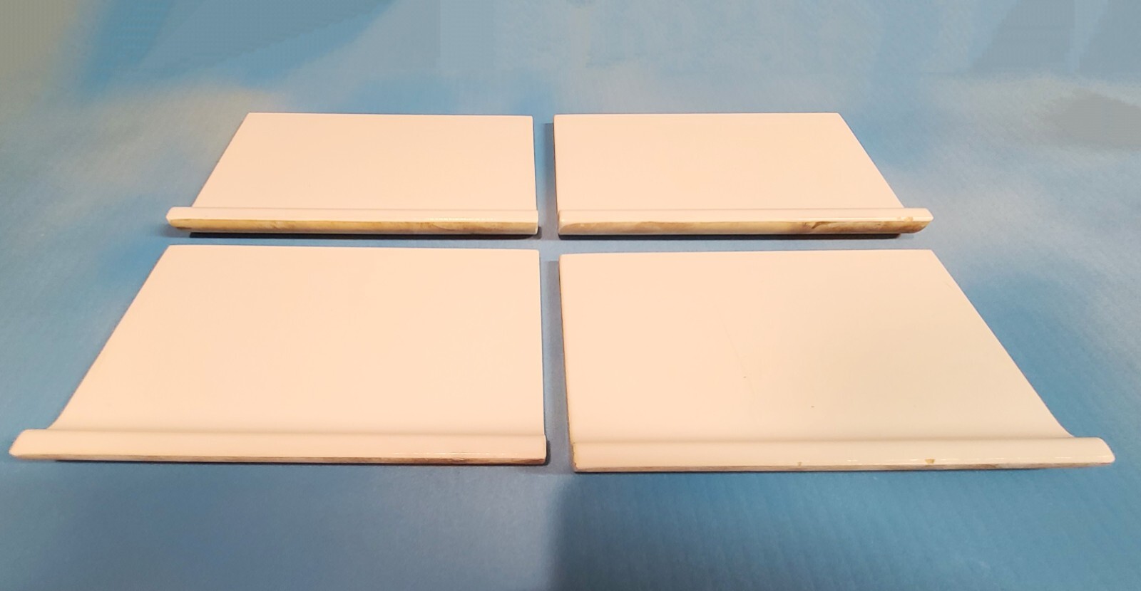 Vtg 4×6 Gloss White Radius Sanitary Cove Base Ceramic Tile DK #A-1663 *4 Pc. NOS