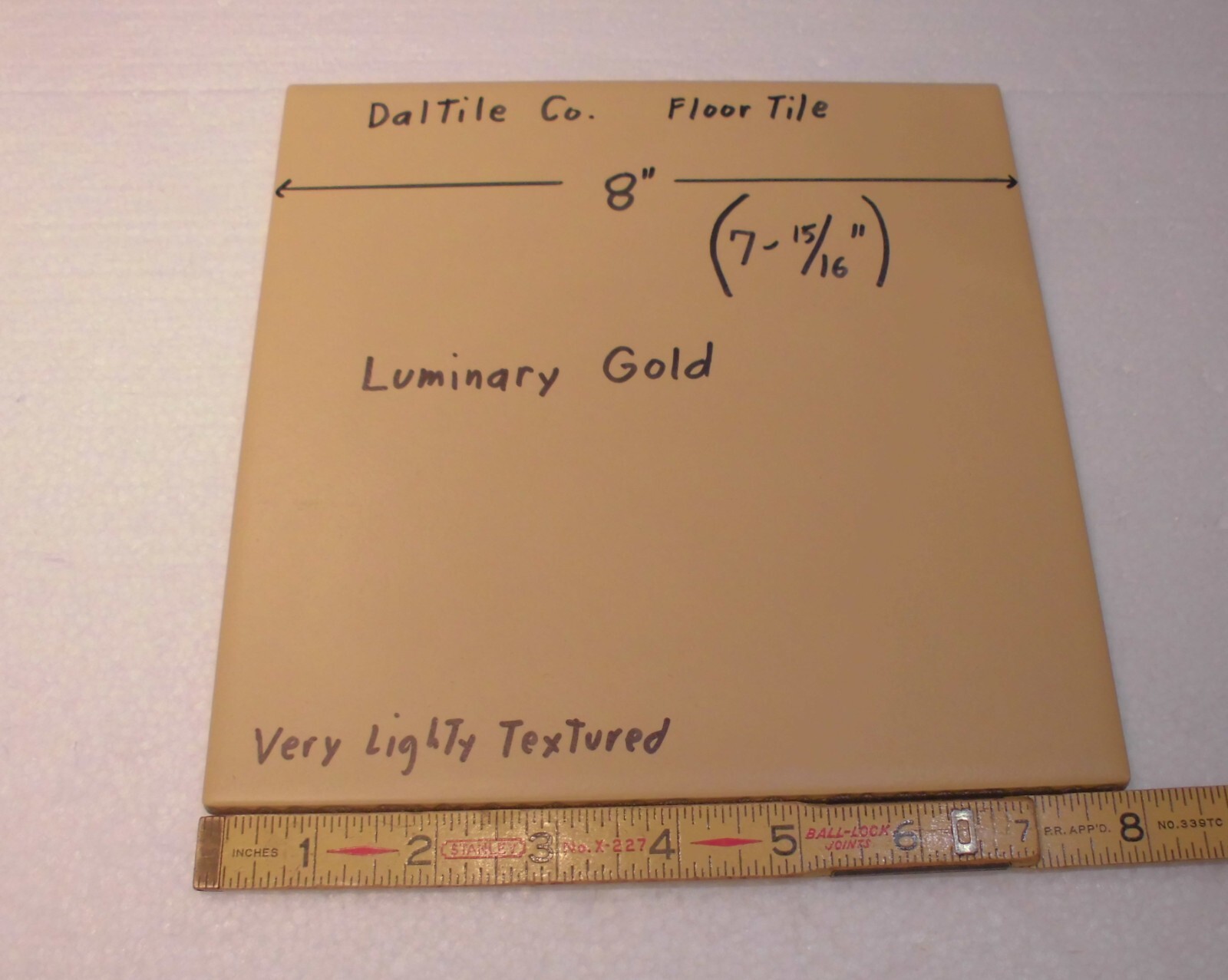 1 pc. Pale Yellow – Gold Color: Daltile Co. Ceramic Floor Tile: 8″ X 8″ NEW