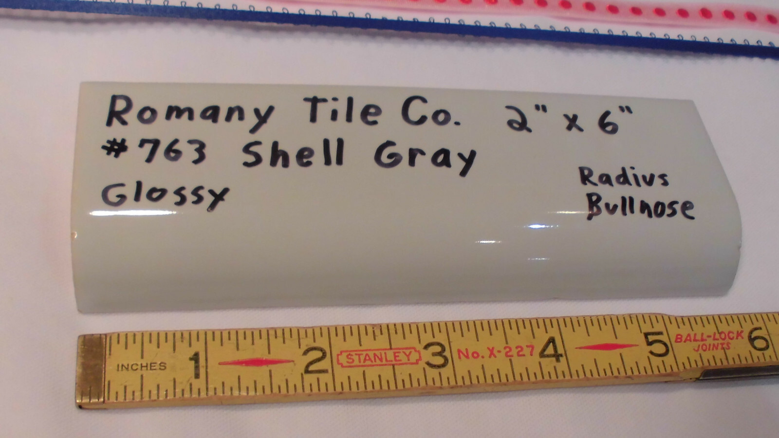 1 pc. *Shell Gray* 2″ X 6″ Radius Bullnose Ceramic Tile by Romany Co. 1950’s