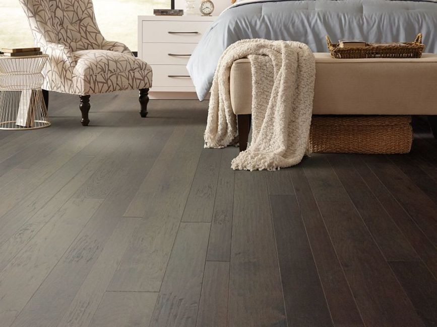 Shaw SW742 Pebble Hill Mixed Width Varying Widths Handscraped – Off White