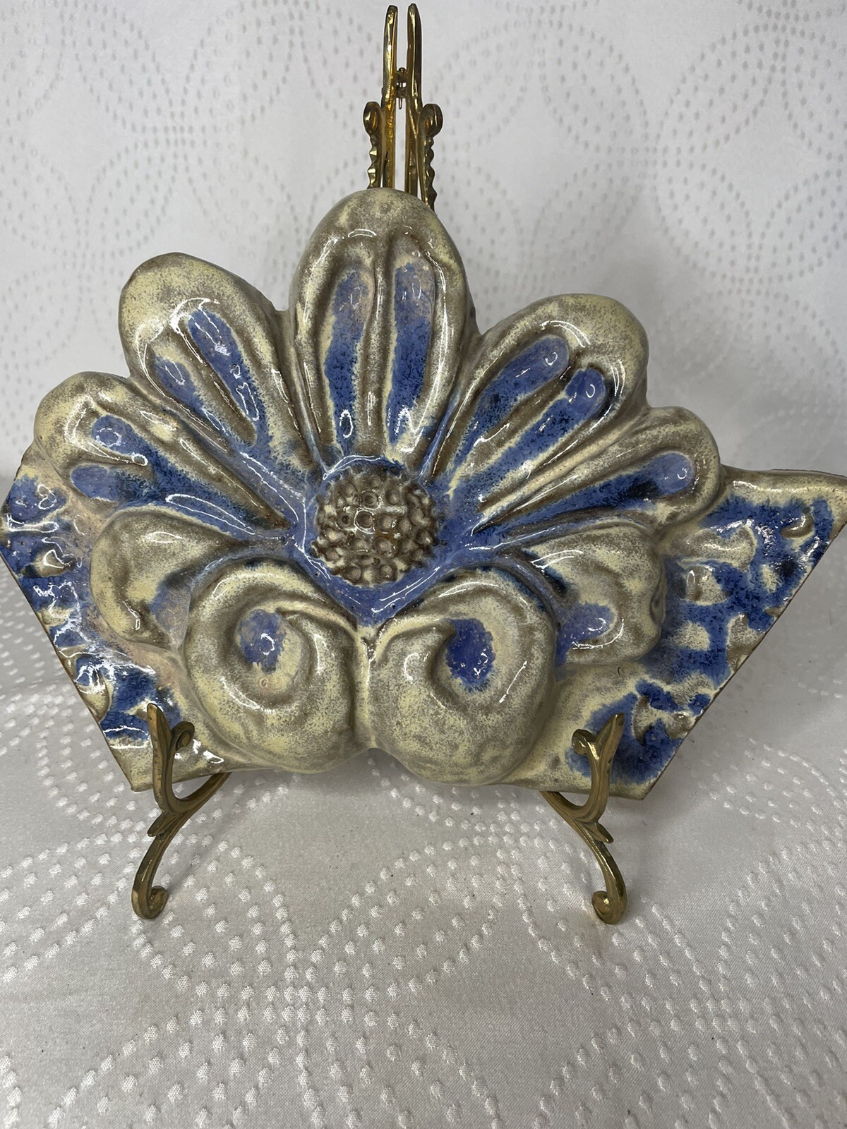 Large HAND MADE Ceramic Flower Accent Blue/Tan Mottled Tile Mosaic Display
