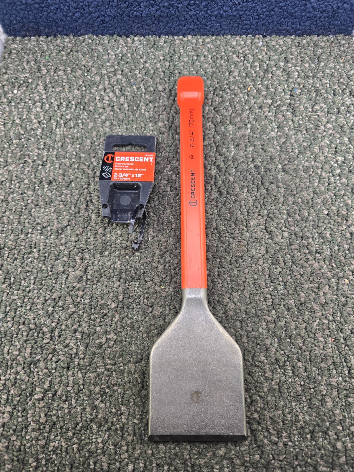 Crescent CFCH30 Forged Carbon Steel Flooring Chisel 2-3/4″ Width x 12″ Length