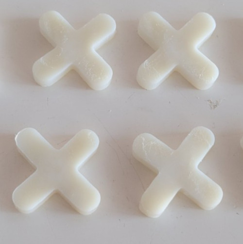 SUPERIOR FEATHERWEIGHT TOOLS CO WHITE SILICONE TILE SPACERS 550 PIECES