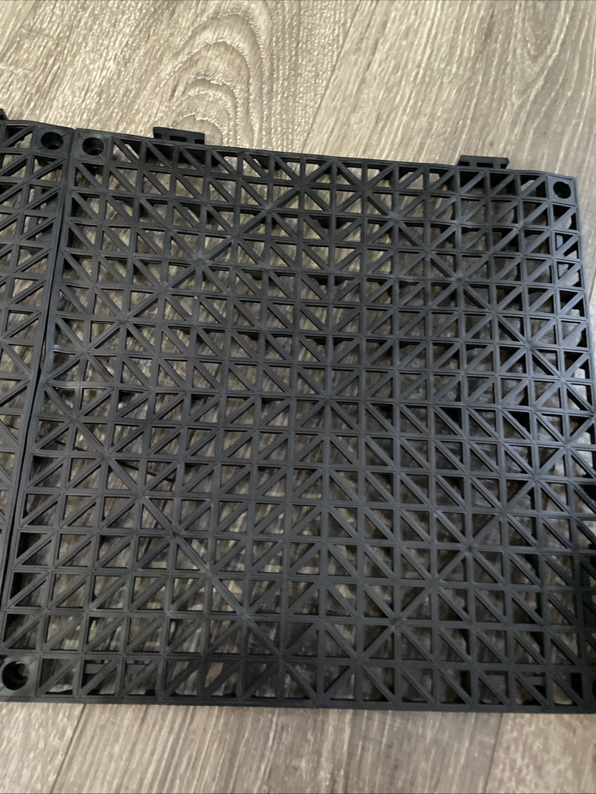 12 Tiles (27sqft) VERSA Interlocking Drainage 18×18″ 0.47″ Garage Flooring Mats