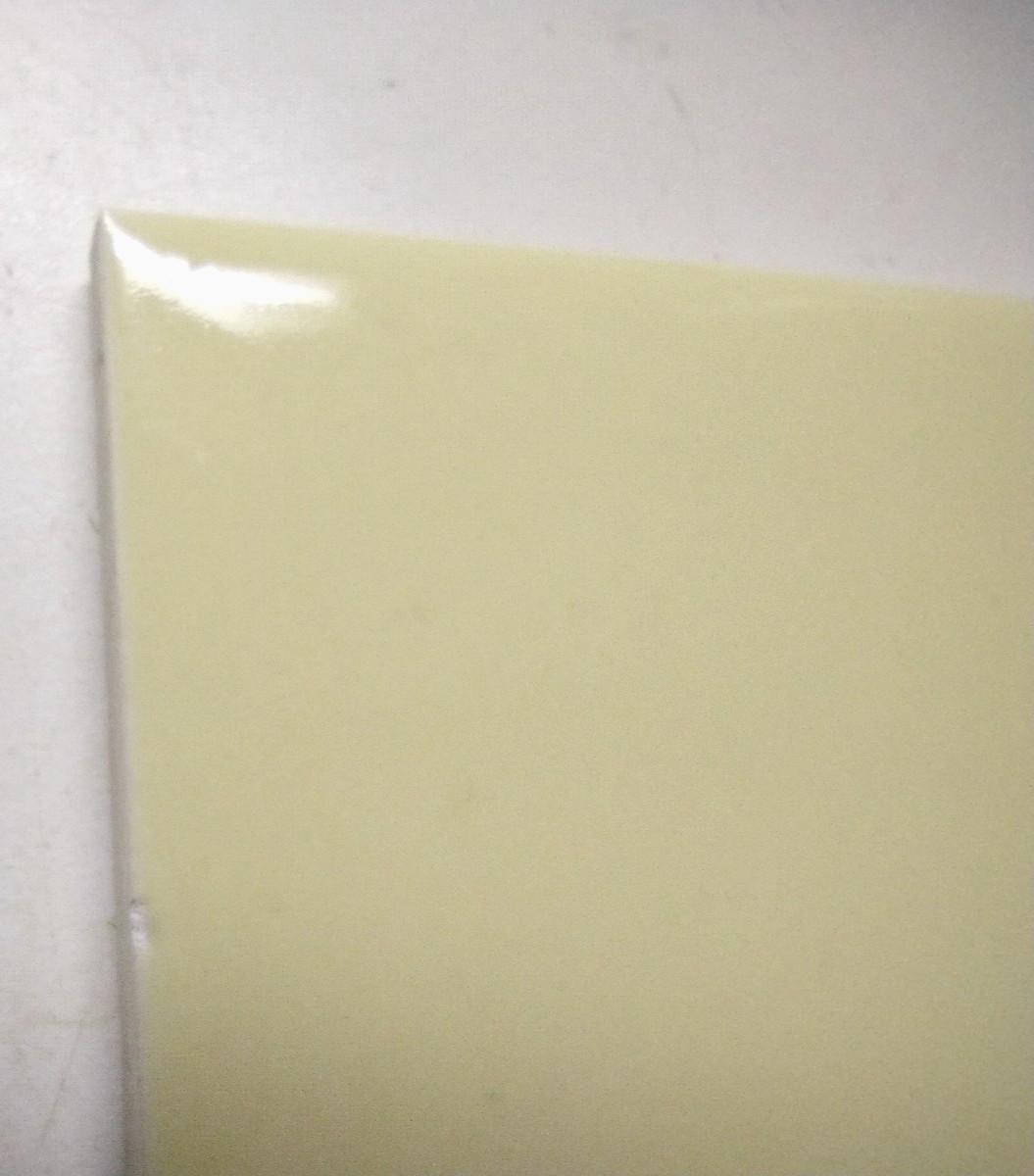 1 Wall Tile Mosaic USA 4-3/8″ Sq. Gloss Pale Lemon Rind Yellow Ceramic 1950s Vtg