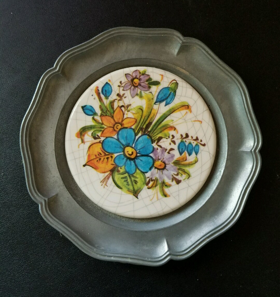 Vintage Pewter & Ceramic Porcelain Plate Flowers Hanging Trivet Stamped 6″