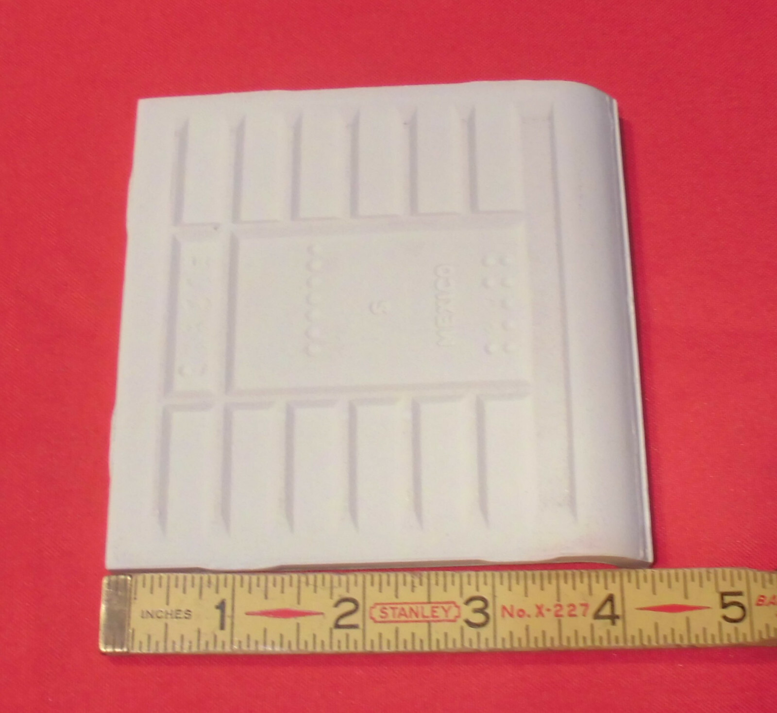 1 pc. Gloss Almond: stack-on-top Cove Base Ceramic Tile, 4-1/4″ by Daltile: NEW