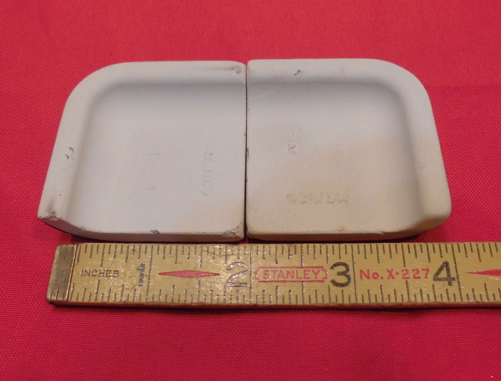 2 pcs. *Glossy Black* 2″ X 2″ X 5/8″ Ceramic Bullnose Radius Corner Tiles, NEW