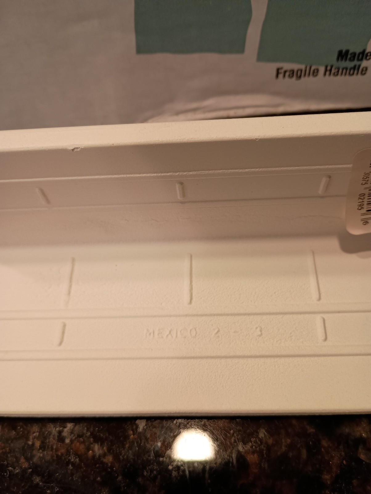 1 pc American Olean Vintage SL10 V cap Gloss white counter edge trim tile WA8262