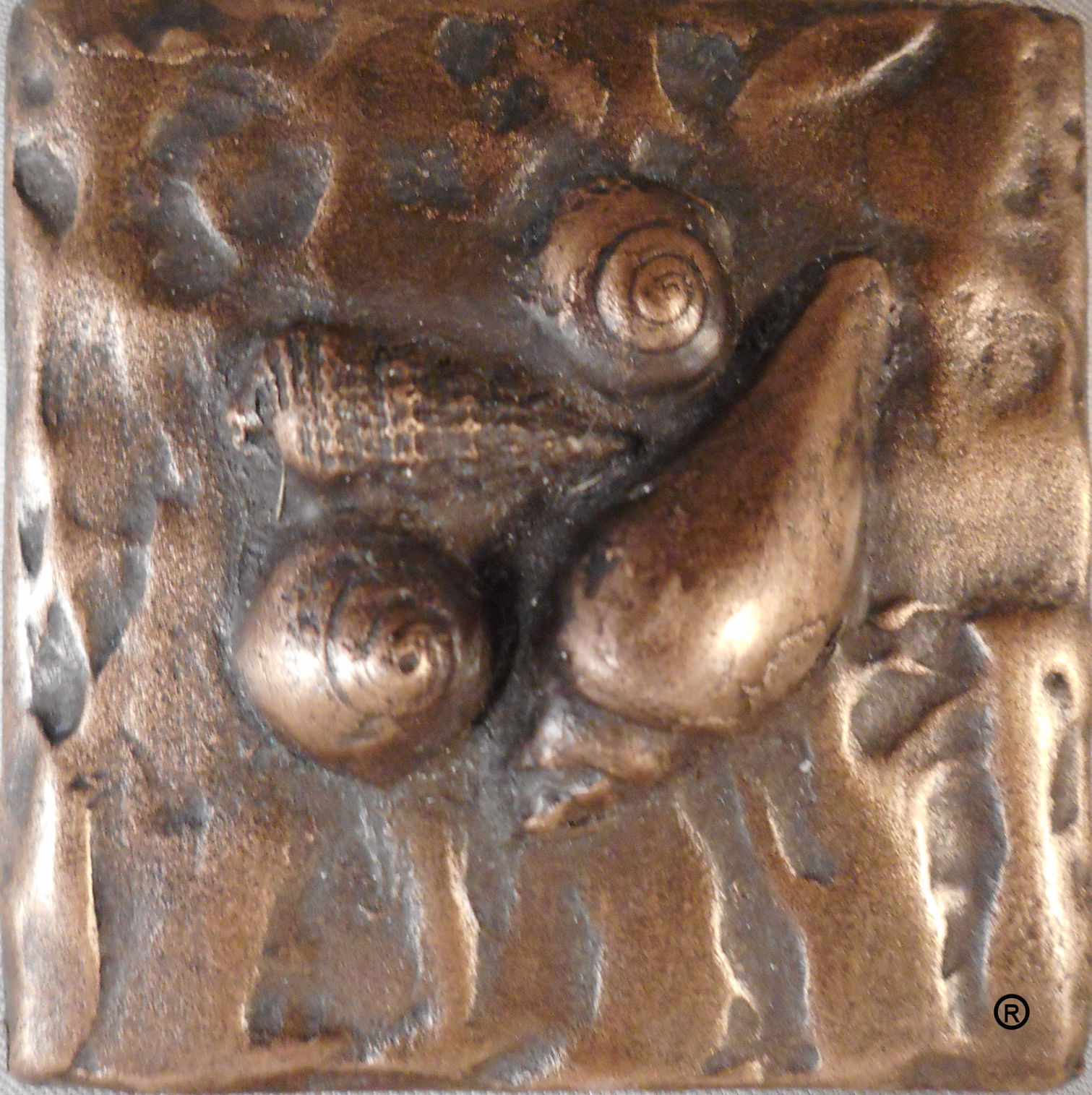 Bronze Sea Shell #1 Decorative Dot Tile