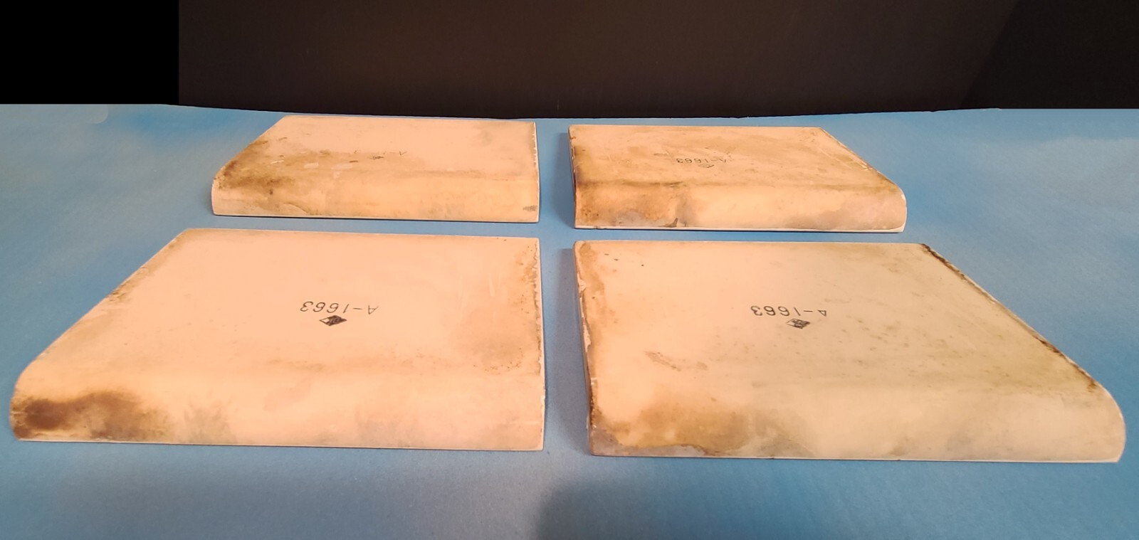 Vtg 4×6 Gloss White Radius Sanitary Cove Base Ceramic Tile DK #A-1663 *4 Pc. NOS
