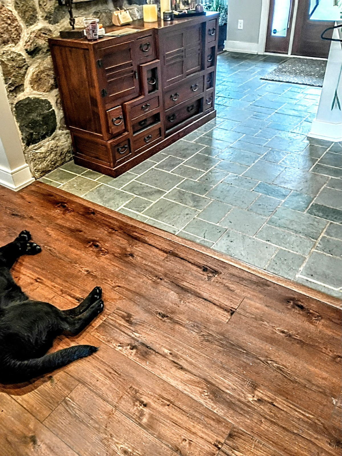 Luxury Vinyl Plank Flooring 125 sq ft Waterproof LVP SPC 7×48 20mil ClickLot