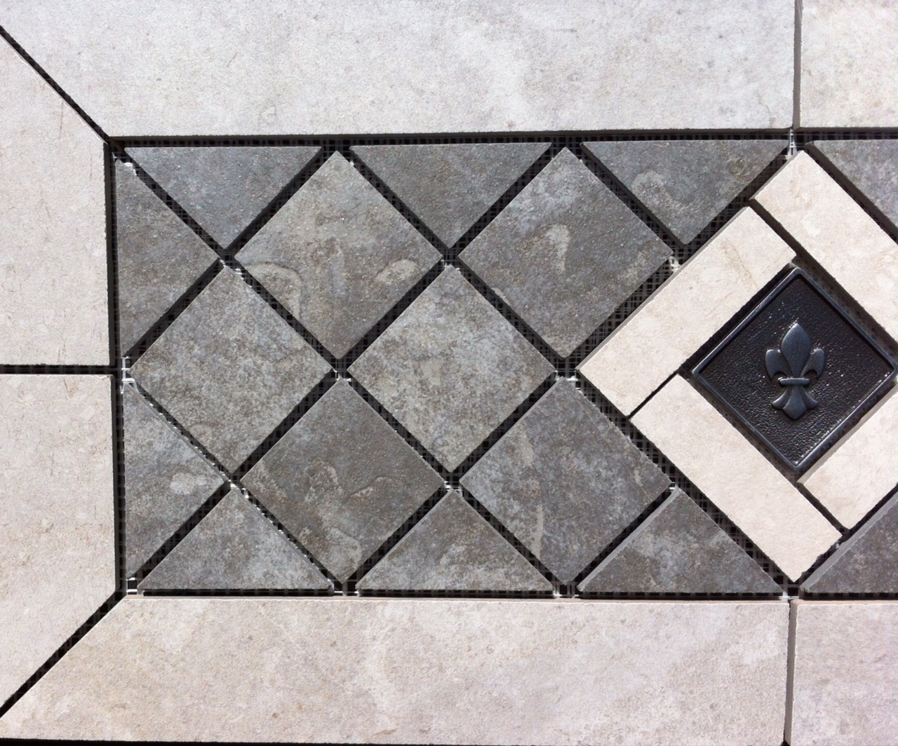 21 1/2″ X 9 7/8″ Tile Medallion – Datlile Affinity tile & metal piece