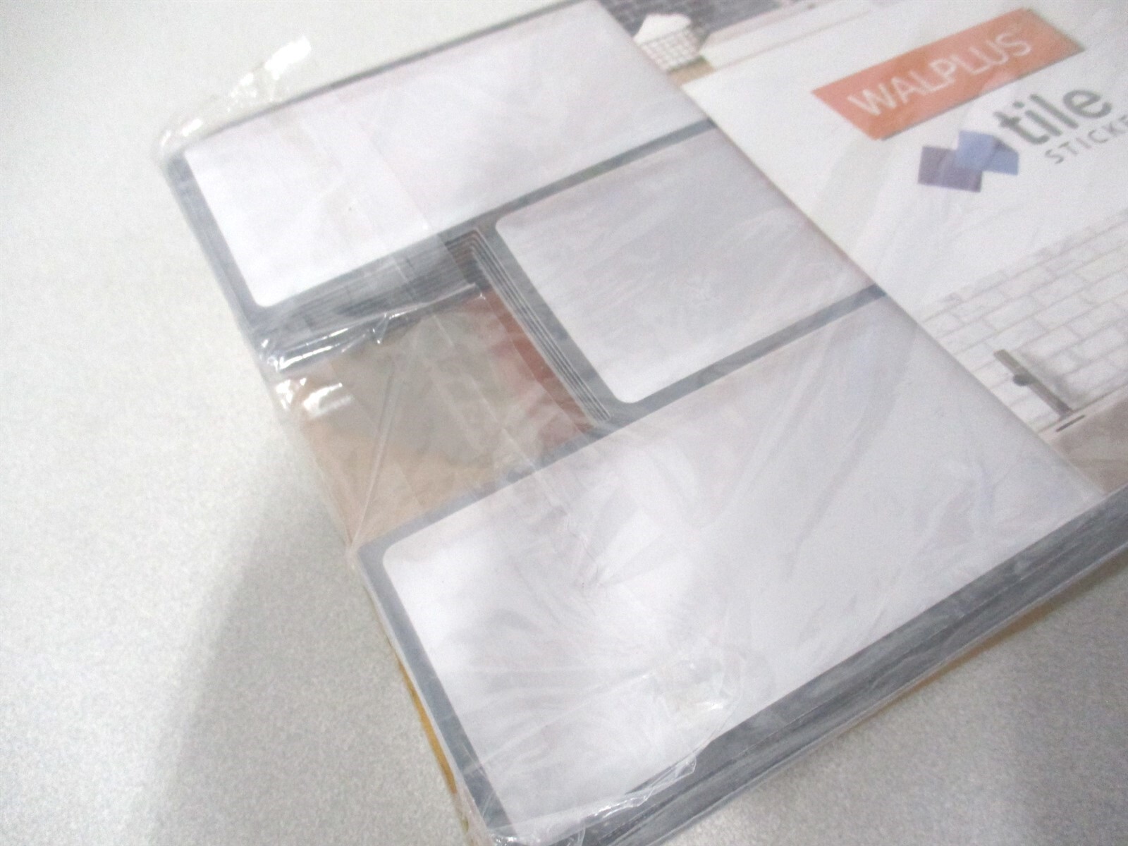 WALPLUS 12″ x 6″ OAL Peel and Stick Kitchen Backsplash Tile – 12 Sheets
