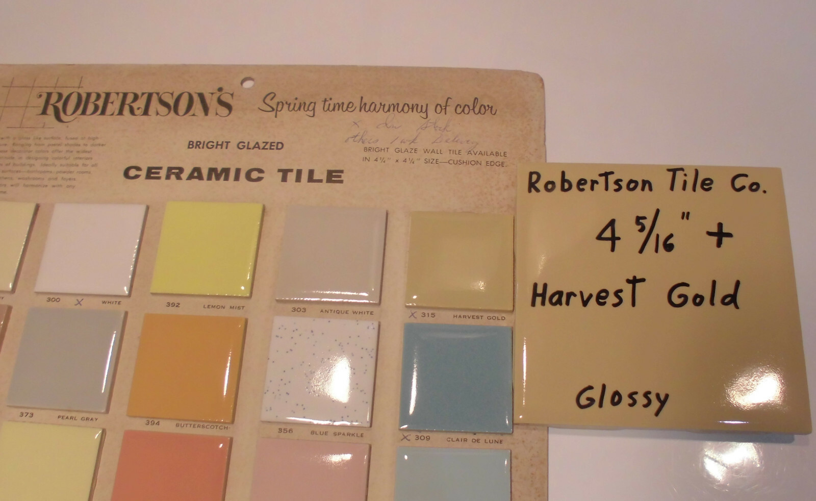1 pc. *Harvest Gold / Yellow* Ceramic Tile 4-5/16″- 4-3/8″ Robertson Co. NOS
