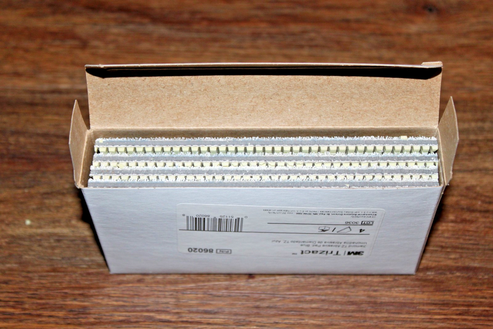 3M Trizact BLUE, 86020 Polishing Diamond TZ Abrasive Pad, Trapezoid, New 4 pack