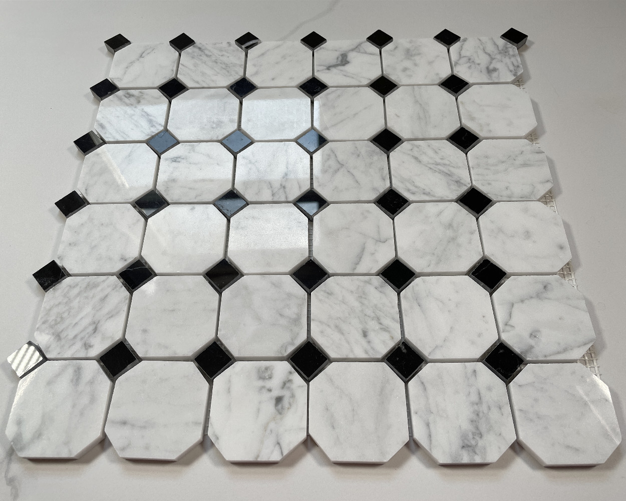 C801XP Carrara Marble Octagon Mosaic Vintage Tile Polished 2″ Venato Bianco