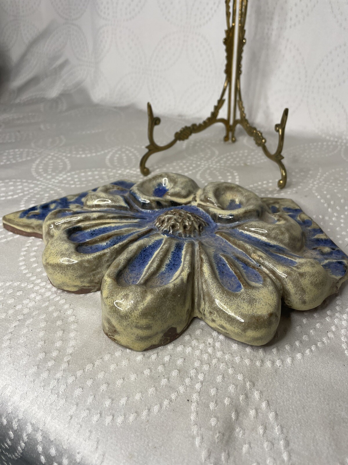 Large HAND MADE Ceramic Flower Accent Blue/Tan Mottled Tile Mosaic Display