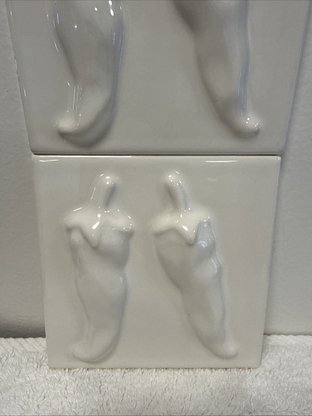 NEW – Pair of 2 Jeffrey Court 4″ 4.25″ Embossed Chili Pepper Tiles White Ceramic