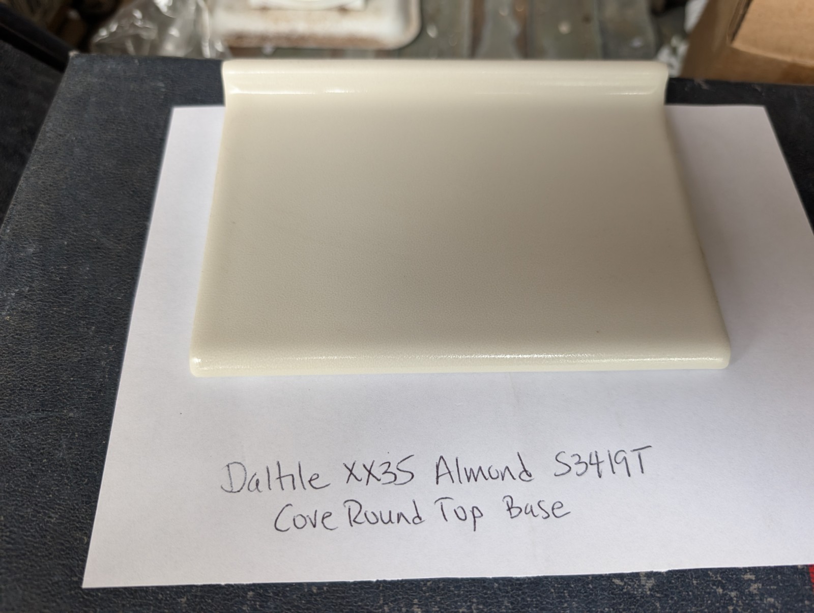 2 Pcs 4 1/8″ x 6″ Ceramic Tile Cove Base S3419T Daltile Crystaltex Almond XX35