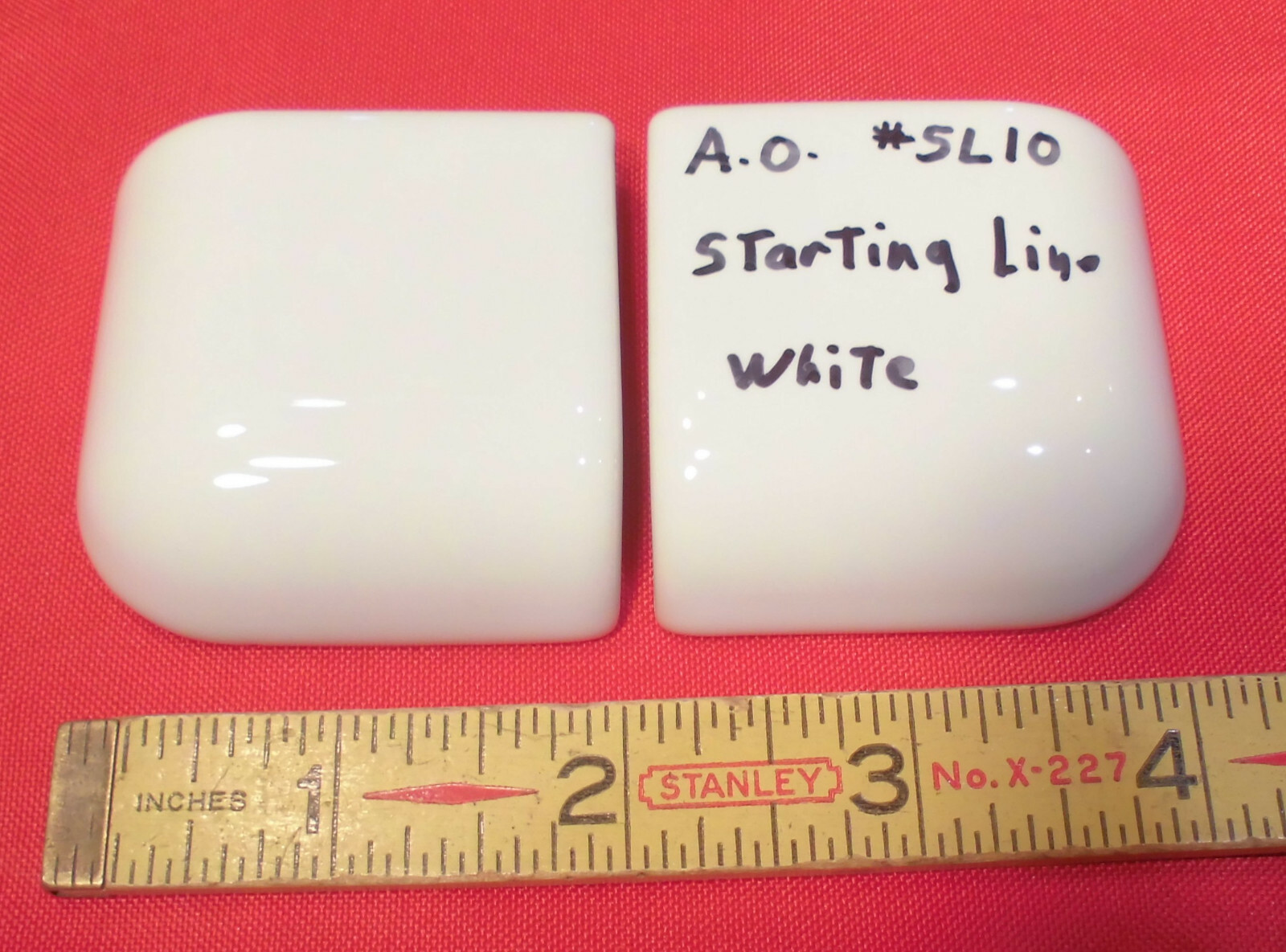 2 pcs. Starting Line White 2″ X 2″ X 5/8″ Ceramic Bullnose Radius Corner Tiles
