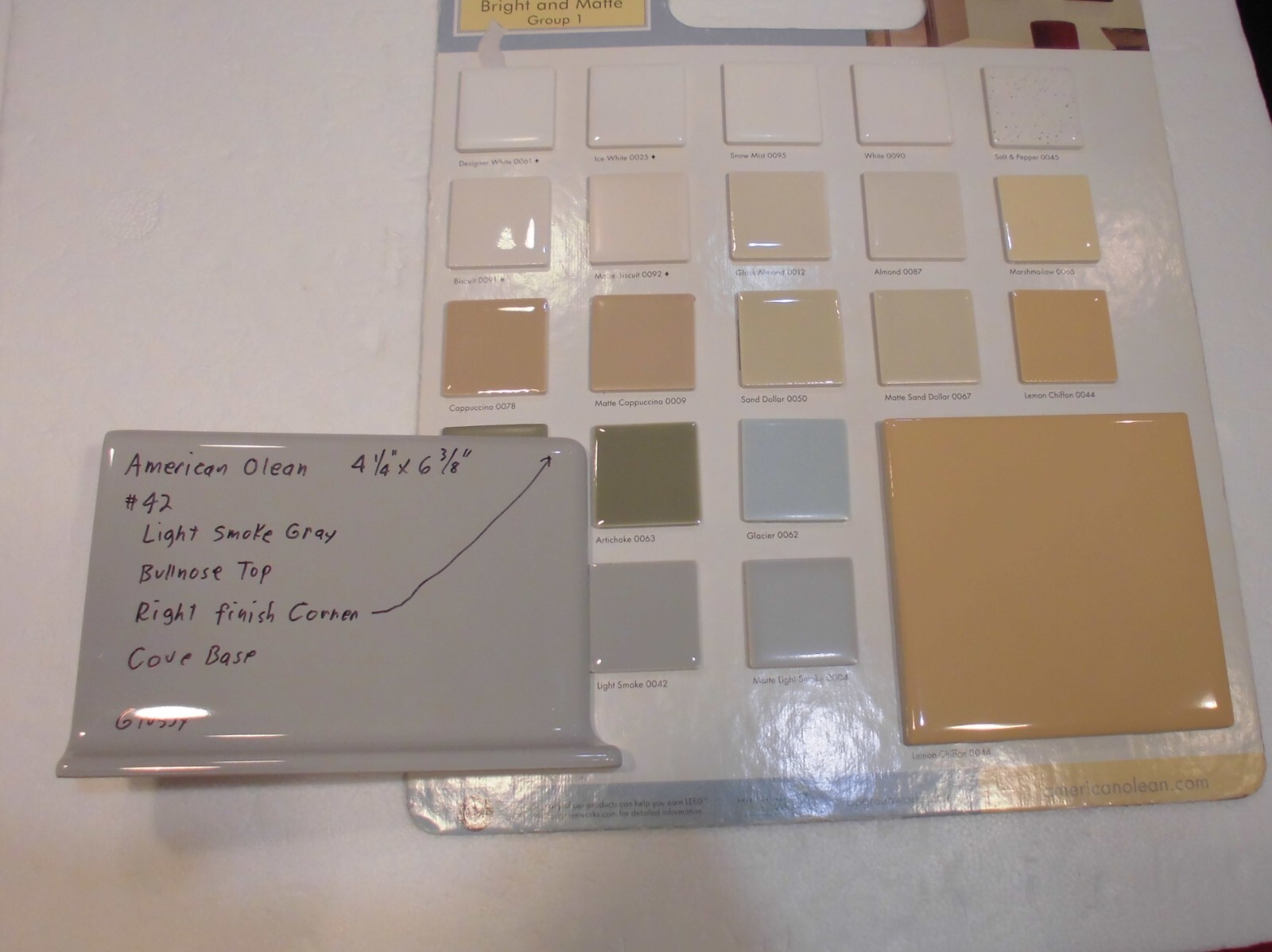 1 pc. Light Smoke Gray: base/cove Ceramic Tile: 4-1/4″ X 6″ Right Finish Corner
