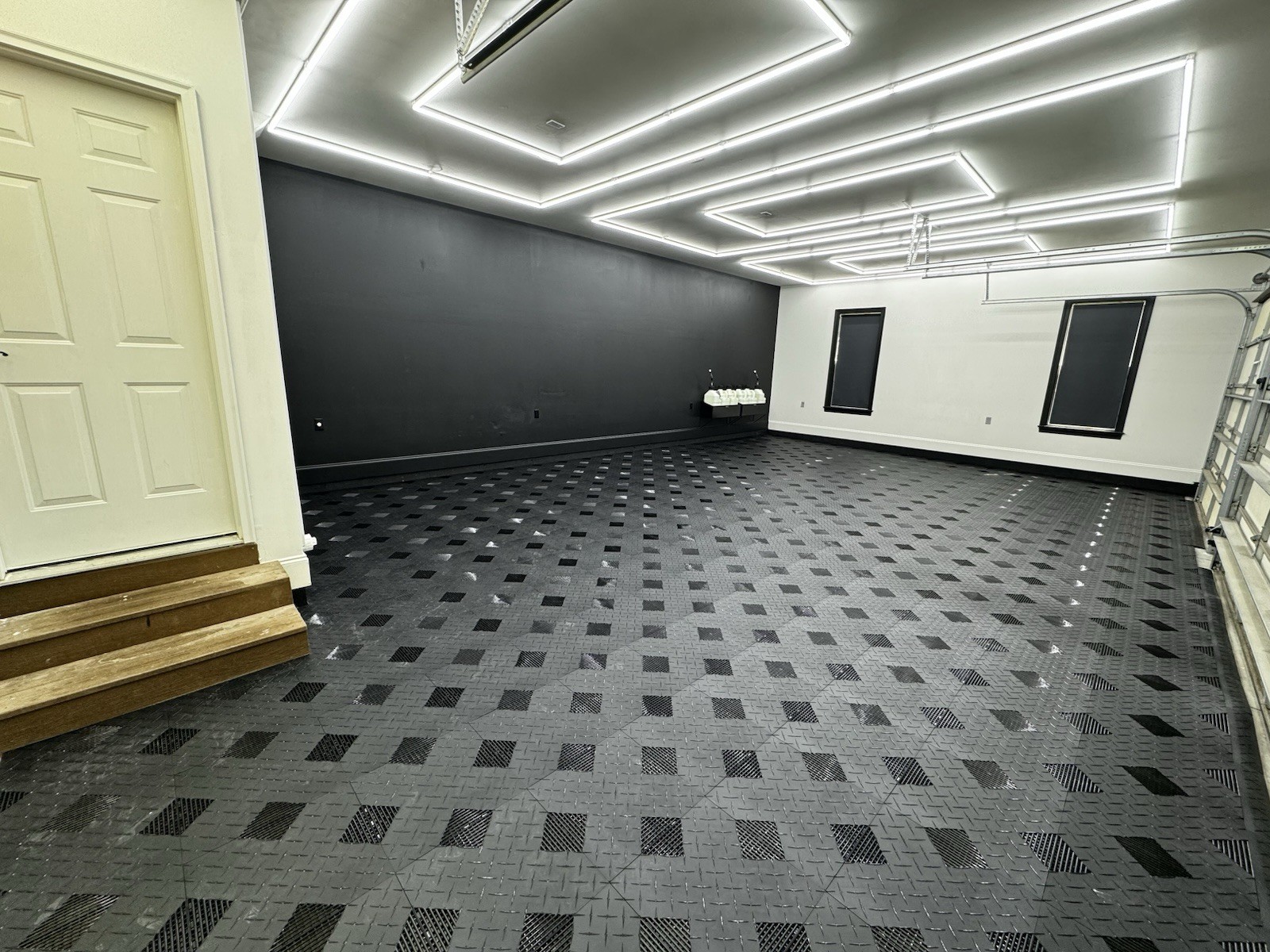 Black … HYBRID-X garage floor tiles. 50 square feet 17” X 17” MADE IN USA