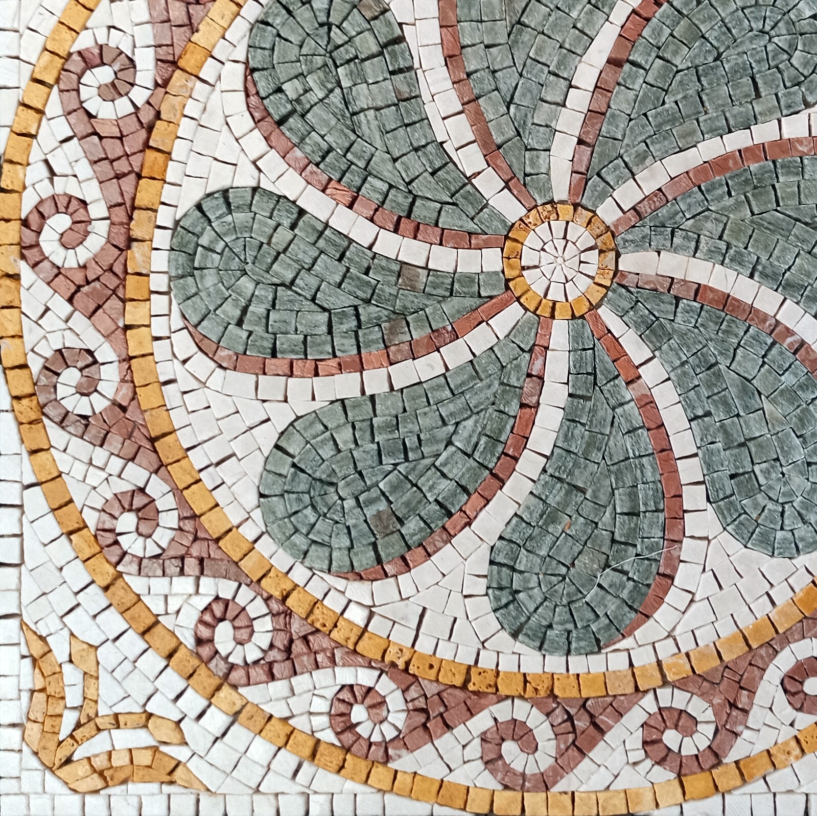 Handmade Square-Shaped Decorative Green Flower Motif with Wave Border Mosaic Til
