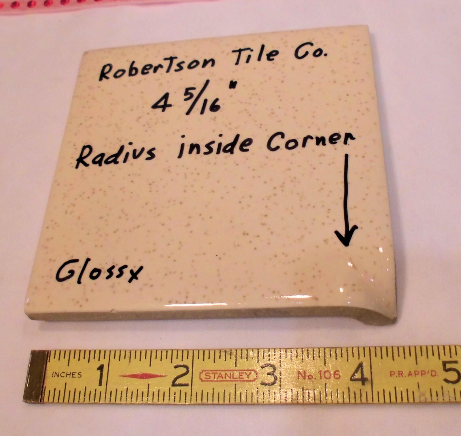1 pc. Sandstone: Radius Bullnose Inside Corner Ceramic Tile: 4-3/8″ Robertson