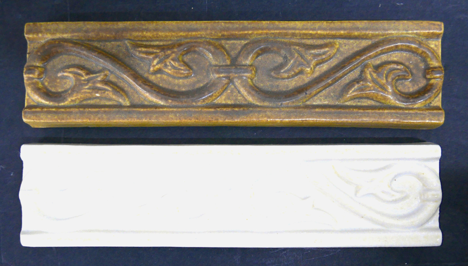 Contemporary Trim Border Tile Leaf & Vine-Green/Brown