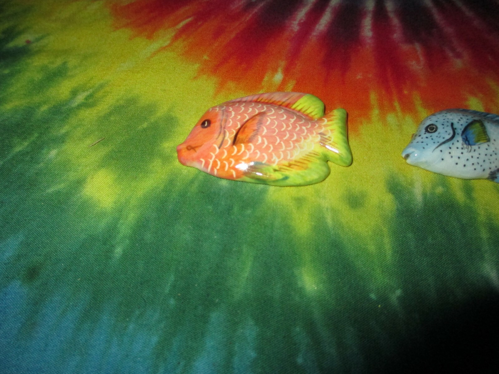 2-FISH TROPICAL BLUE ORANGE CERAMIC TILE ACCENT BATH SHOWER WALL DECOR 2″-NEW