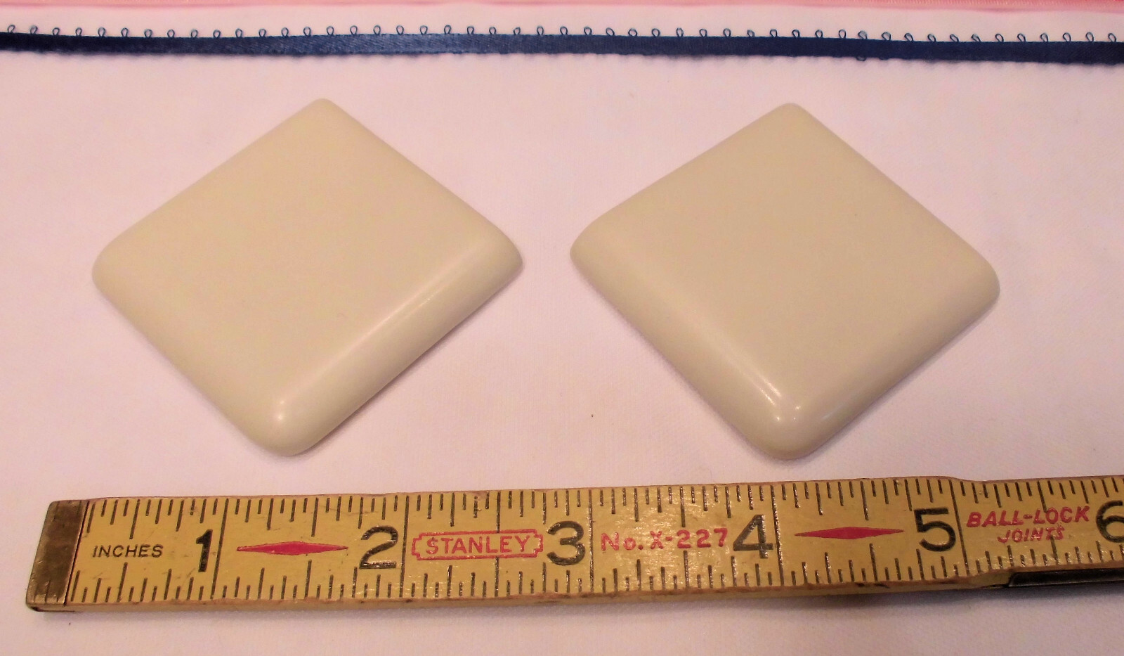 2 pcs. *Matte Almond* 2″ X 2″ X 5/16″ Ceramic Surface Bullnose Corner Tiles NEW