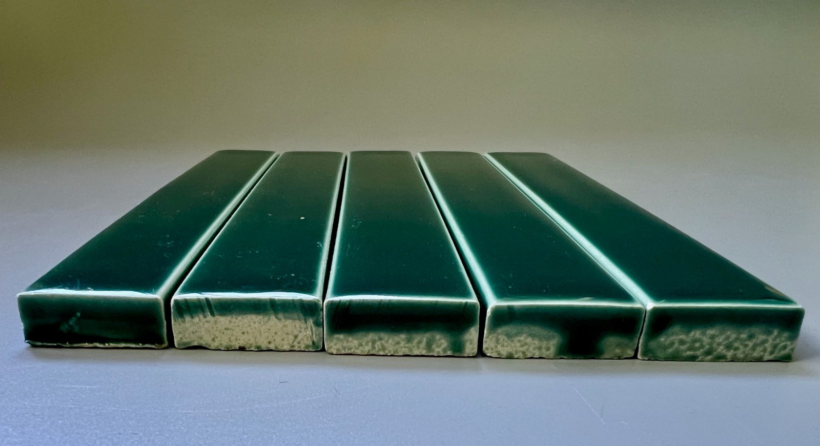 (5) Vtg Pratt Larson Green Gloss Ceramic Art Tiles 1×6 Bullnose Border Trim Lot