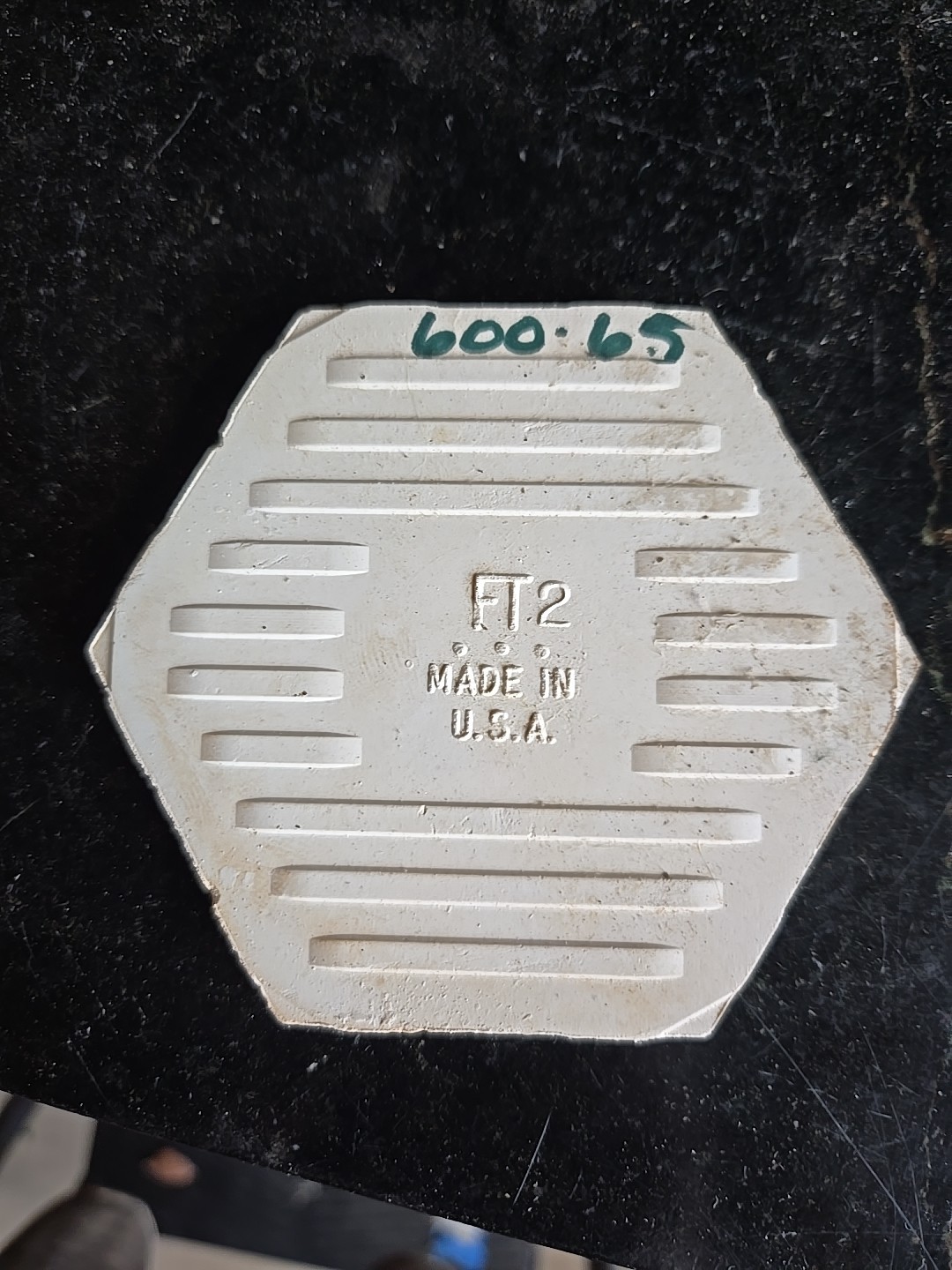Vtg Florida Tile NOS 3 1/2″ Hexagon SelfSpacing Lite Buckwheat Salt/Pepper Tile